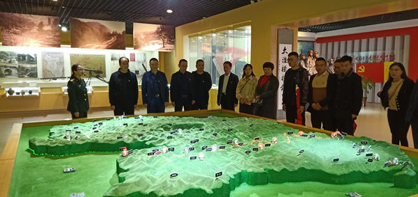 市龍江集團(tuán)開(kāi)展“不忘初心、牢記使命”主題黨日活動(dòng)